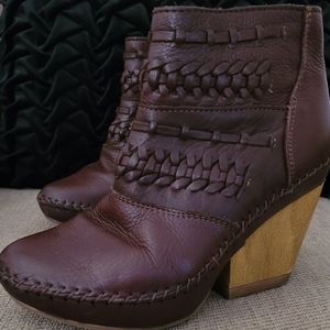 LOBO SOLO GENUINE SOFT LEATHER BOOTIES